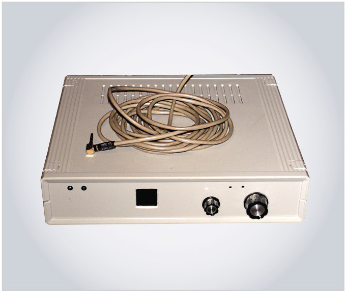 Рис. 27. Усилитель в корпусе в сборе