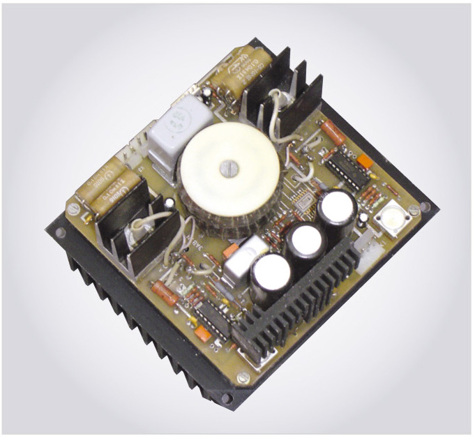 Рис. 10. Внешний вид двухканального импульсного стабилизатора тока