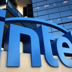 Intel продает акции Arm